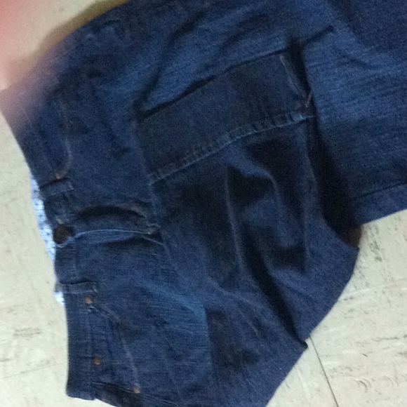 Dark blue denim Bermuda shorts - Picture 2 of 2